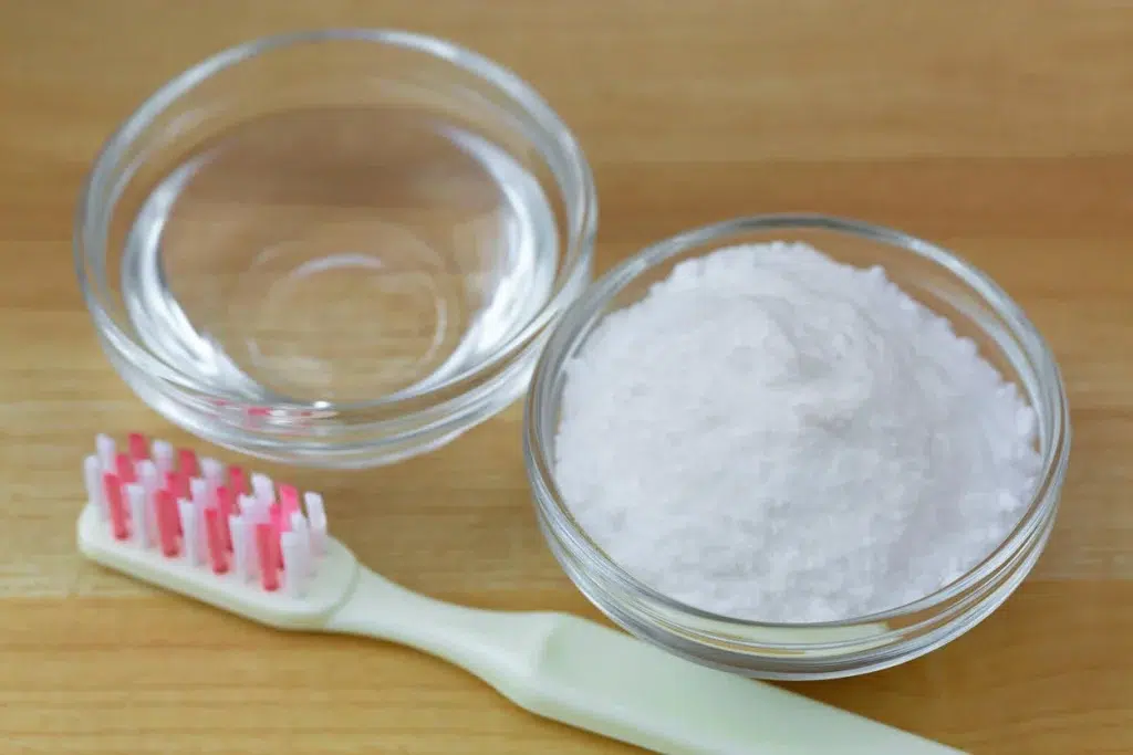 utiliser le bicarbonate pour un bain de bouche efficace
